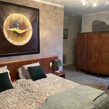 Moon River Chambre D'Hote Saint-Junien Esterno foto